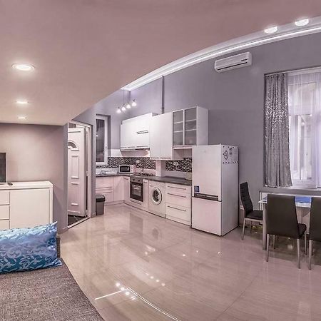 Oktogon Downtown Studio Будапеща Екстериор снимка